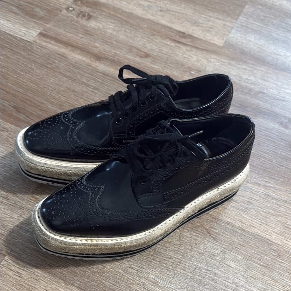 Prada Shoes - Picture 2 of 9